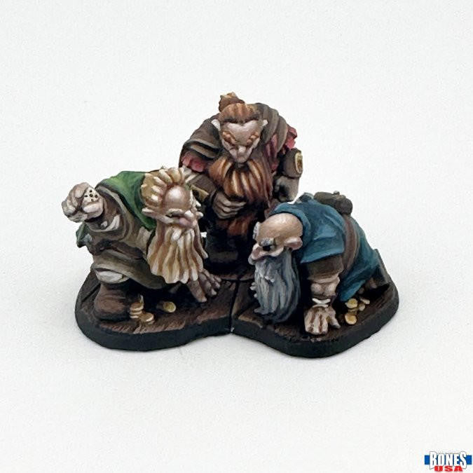 Reaper Miniatures Townsfolk: Gambling Dwarves (3) (30138)